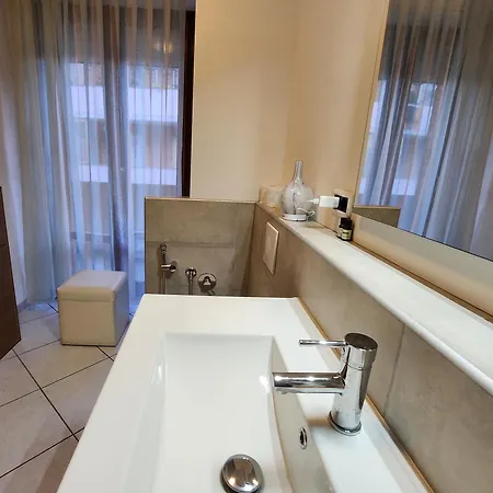 Δωμάτια σε οικογενειακή κατοικία The Blue *